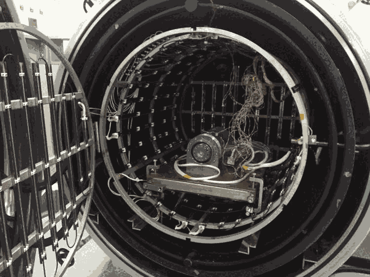 在真空罐腔體內做真空運動平臺控制系統(tǒng)的真空步進電機